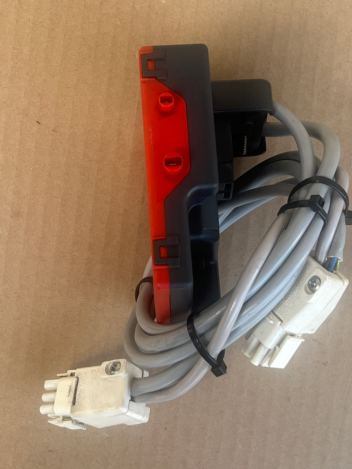 Coffret de sécurité Honeywell S4565C 1025 Chaudière De Dietrich DTG 120 FF.